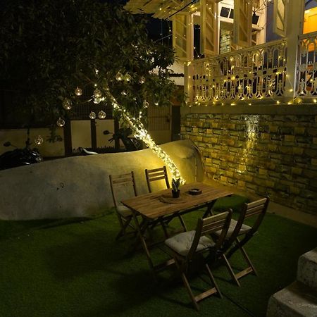 Gosolo Stays Bandra Hostel Mumbai Kültér fotó