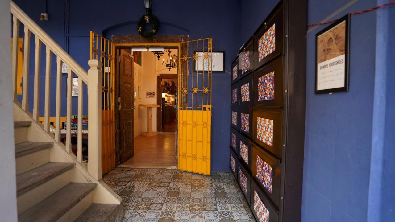 Gosolo Stays Bandra Hostel Mumbai Kültér fotó