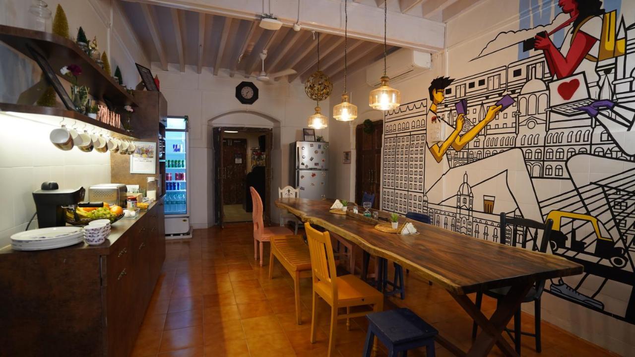 Gosolo Stays Bandra Hostel Mumbai Kültér fotó