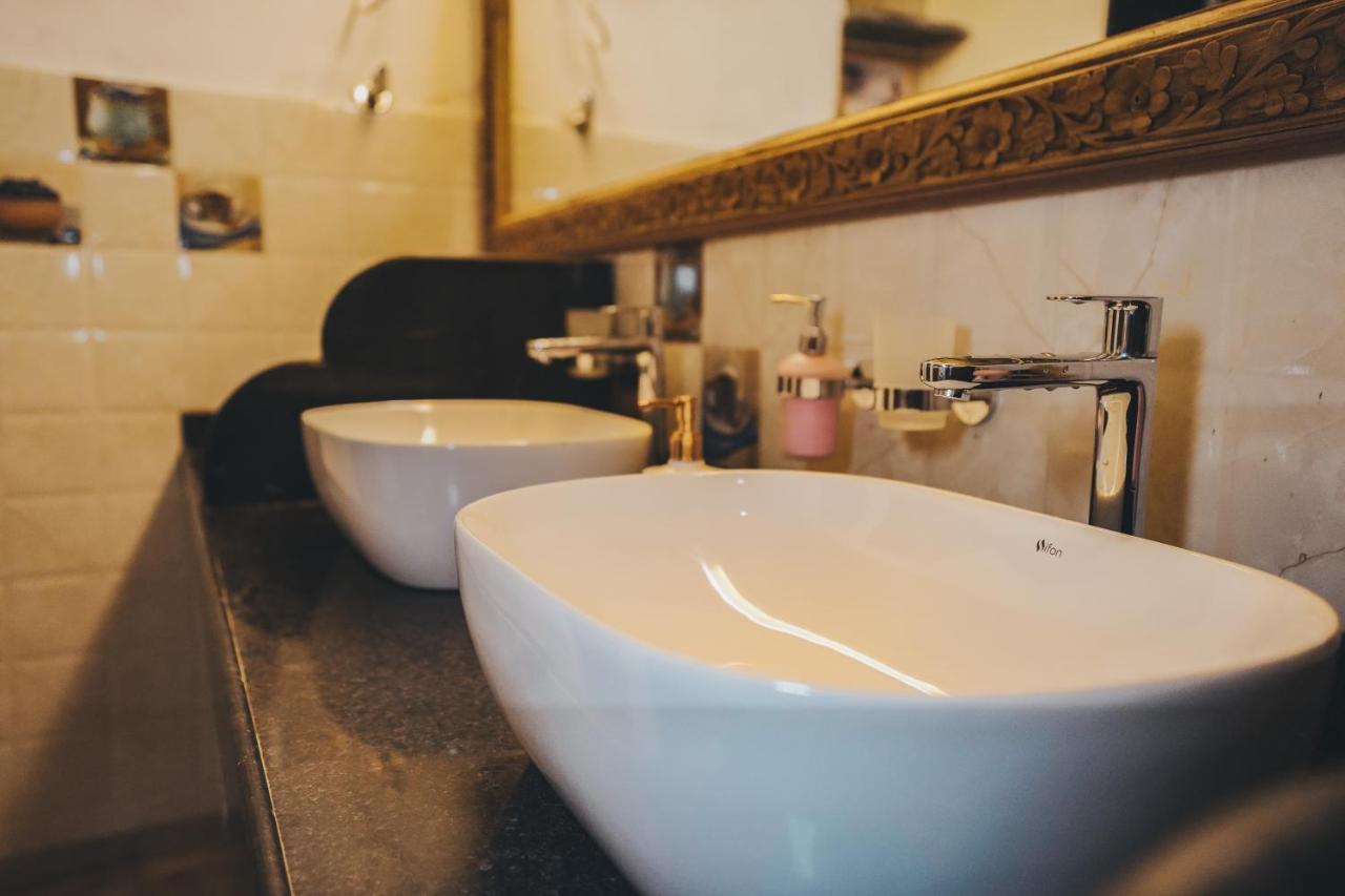 Gosolo Stays Bandra Hostel Mumbai Kültér fotó